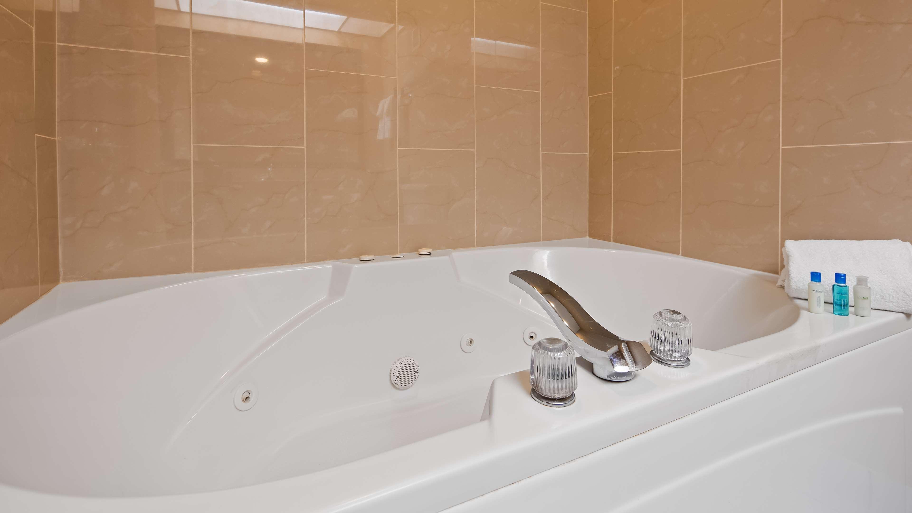 Best Western Plaza Hotel Saugatuck Exterior foto