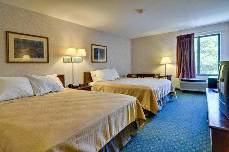 Best Western Plaza Hotel Saugatuck Exterior foto