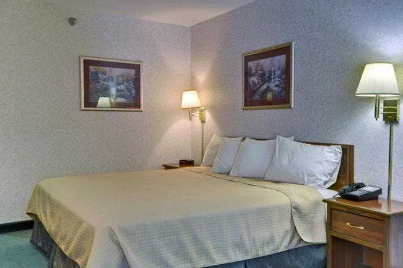 Best Western Plaza Hotel Saugatuck Exterior foto