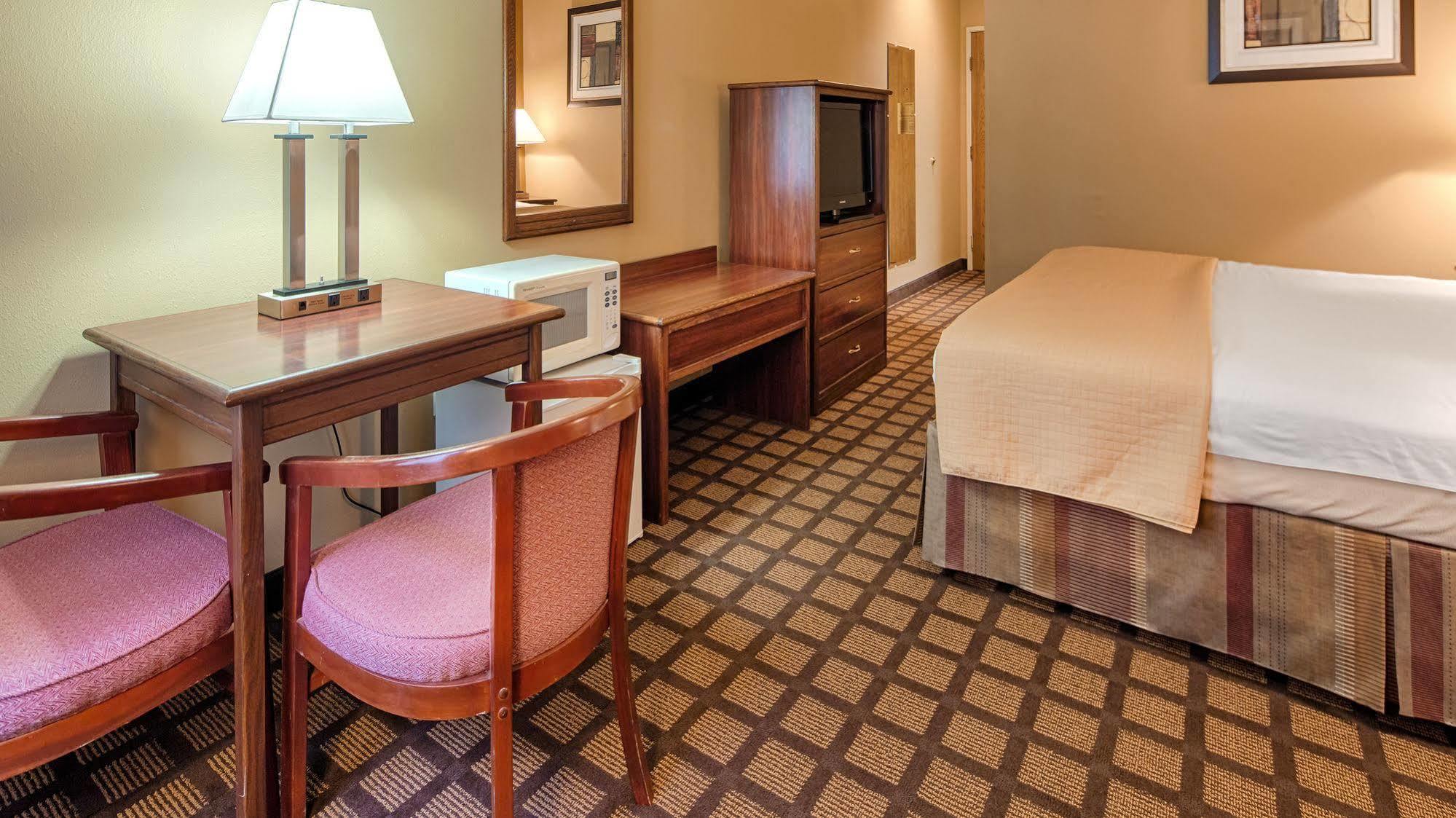 Best Western Plaza Hotel Saugatuck Exterior foto